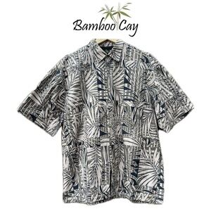 Bamboo Cay Men's Tan Black Shirt Tropical Print short sleeve  Button up sz Small